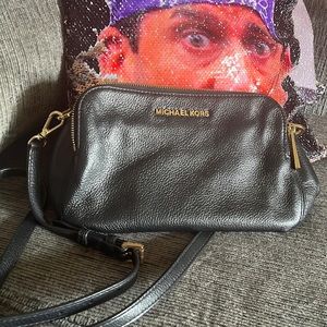 Michael kors double zip crossbody/shoulder bag